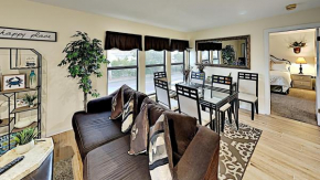 Ocean Bridge B14 2BR 2BA 2nd Row Condo near popular Shore Drive - Winter Rental Friendly, Myrtle Beach